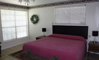Waterfront Home with Pier Lake O' the Pines - Acorn Timbers