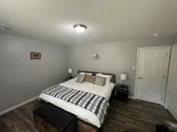 Secluded mountain home on over 10 wooded acres, modern, WiFi and pet friendly! - 3-Star