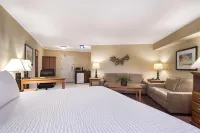 Best Western Plus NorWester Hotel  Conference Centre - parking