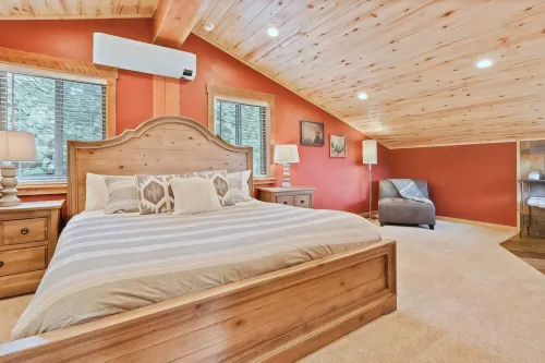 Serene and cozy updated log cabin in the woods - 2성급