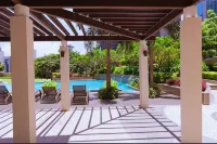 Uptown Parksuites T2 Radiant 2BR Walk to Uptown Mall +Nightlife Xylo - balcony