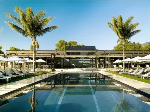 Vineyard Hotel
