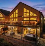Luxury Lakeview Family Cabin: Hot Tub, Sauna, Game Rm, Sleeps 24+ - 4-Star