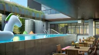 Artotel Yogyakarta - Pools