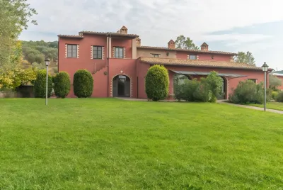 Agriturismo Le Case Rosse di Montebuono Hotel in zona Comma Srl