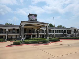 Express Inn Tomball