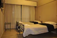 Rayentray Hostal Hotels in 