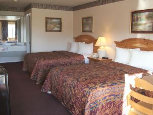 Lakeside Inn & Suites