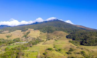 Paraiso Volcano Lodge