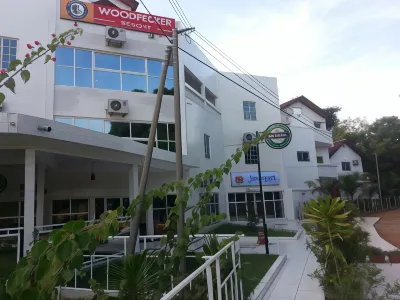Woodpecker Resort Hotel