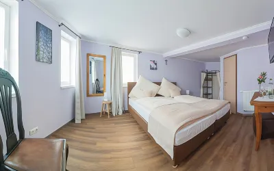 7 Zwerge Übernachtungspension Hotels in Rieneck
