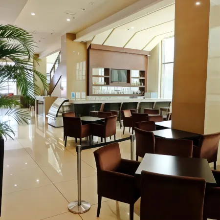 Mandarin Plaza Hotel