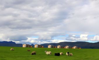 Austurey Cottages