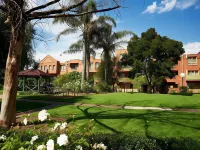 Comfort Apartments Royal Gardens Hotels in Carlton