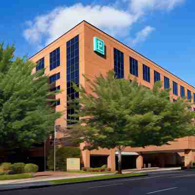 Embassy Suites by Hilton Washington DC Georgetown Hotel Exterior