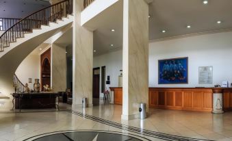 Marques Plaza Hotel