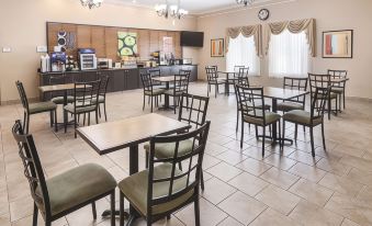 La Quinta Inn & Suites by Wyndham Waxahachie