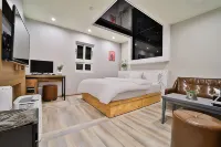 Gyeongsan Evian Hotel