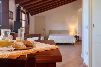 Poggio All'Agnello Sport & Active Holidays Hotels in Piombino