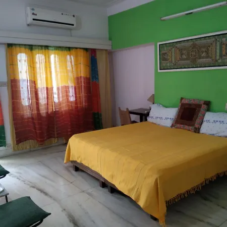 Friends & Family Home Stay