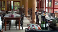 Accra Royal Castle Apartments & Suites فنادق في Kwabenya