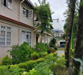Deki Lodge