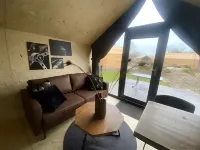 Solo Retreat 4 Hotels near عالم واليبي