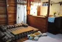 The Teras Kayu - Family Guest House in Ciwidey - 2-Sterne