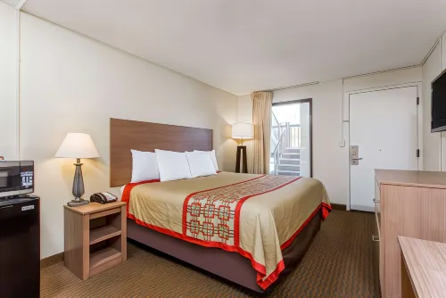 Days Inn by Wyndham Norfolk Airport
