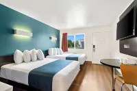 Studio 6 Suites Carpinteria, CA–Santa Barbara-South