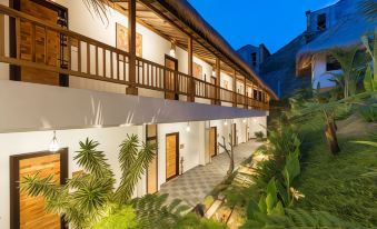 Manah Shanti Suites by Pramana Villas