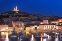 Les Carmes and Spa Hotels in Le Thor