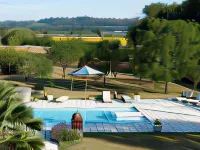 Manoir des Chanterelles Hotels in Moissac
