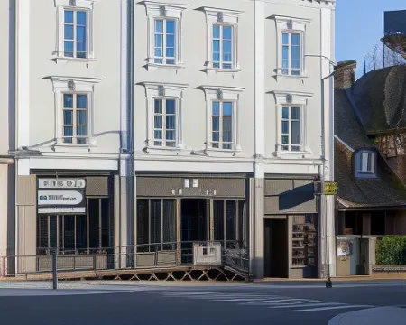 曼恩酒店 拉瓦勒酒店