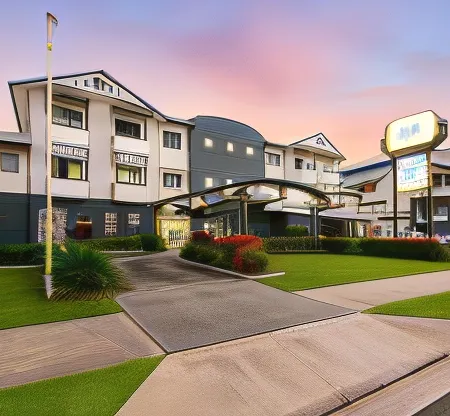 Cairns Queens Court