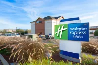 Holiday Inn Express & Suites Watsonville