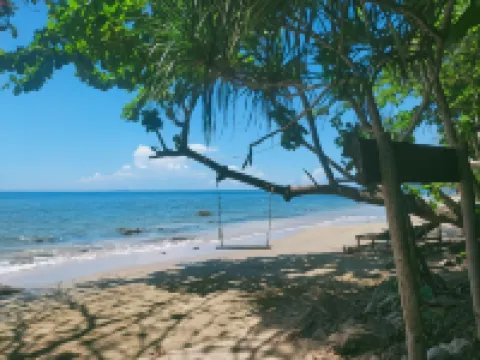 Jungle Hill Beach Bungalow