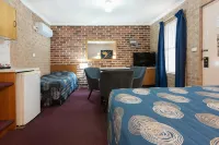 Cedar Lodge Motel - balcone