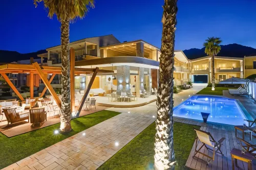 Lobelia Luxury Suites Hotels in Chrysi Ammoudia
