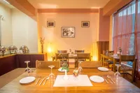 Khamsum Inn - breakfast