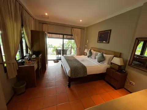 Hillside Ocean View Room