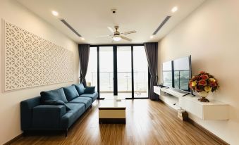 Vincom Plaza Vinhomes Sky Lake Pham Hung My Dinh