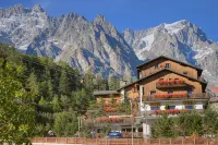 Hotel Astoria Hotel di Courmayeur
