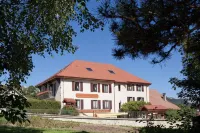 Hotel le Chalet Các khách sạn ở La Mure