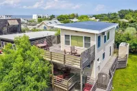 Charming Fair Harbor 3br steps to ocean, sunset view, WiFi, A/C, outdoor shower. - Wi-Fi