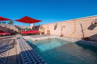 Maison Do - Rooftop Pools