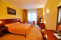 Hotel Maxim Hotels in 