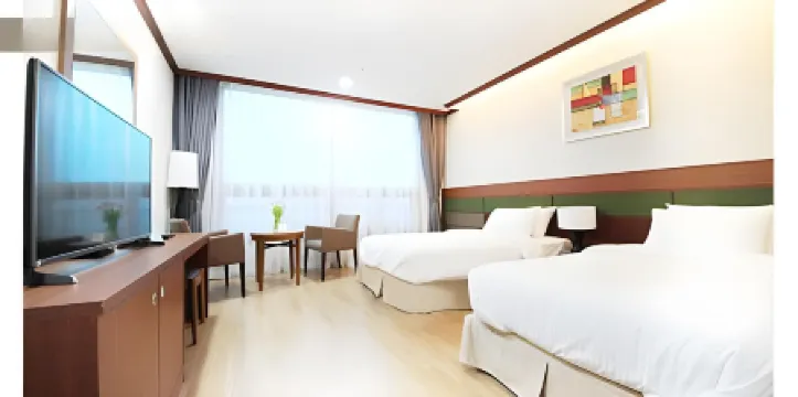 Sacheon Grand Tourist Hotel