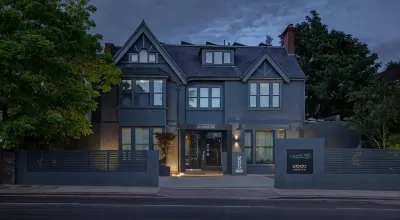 호텔 55 Acton Central 주변 호텔