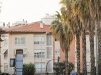 Martin House & Granada Hotels in Peligros